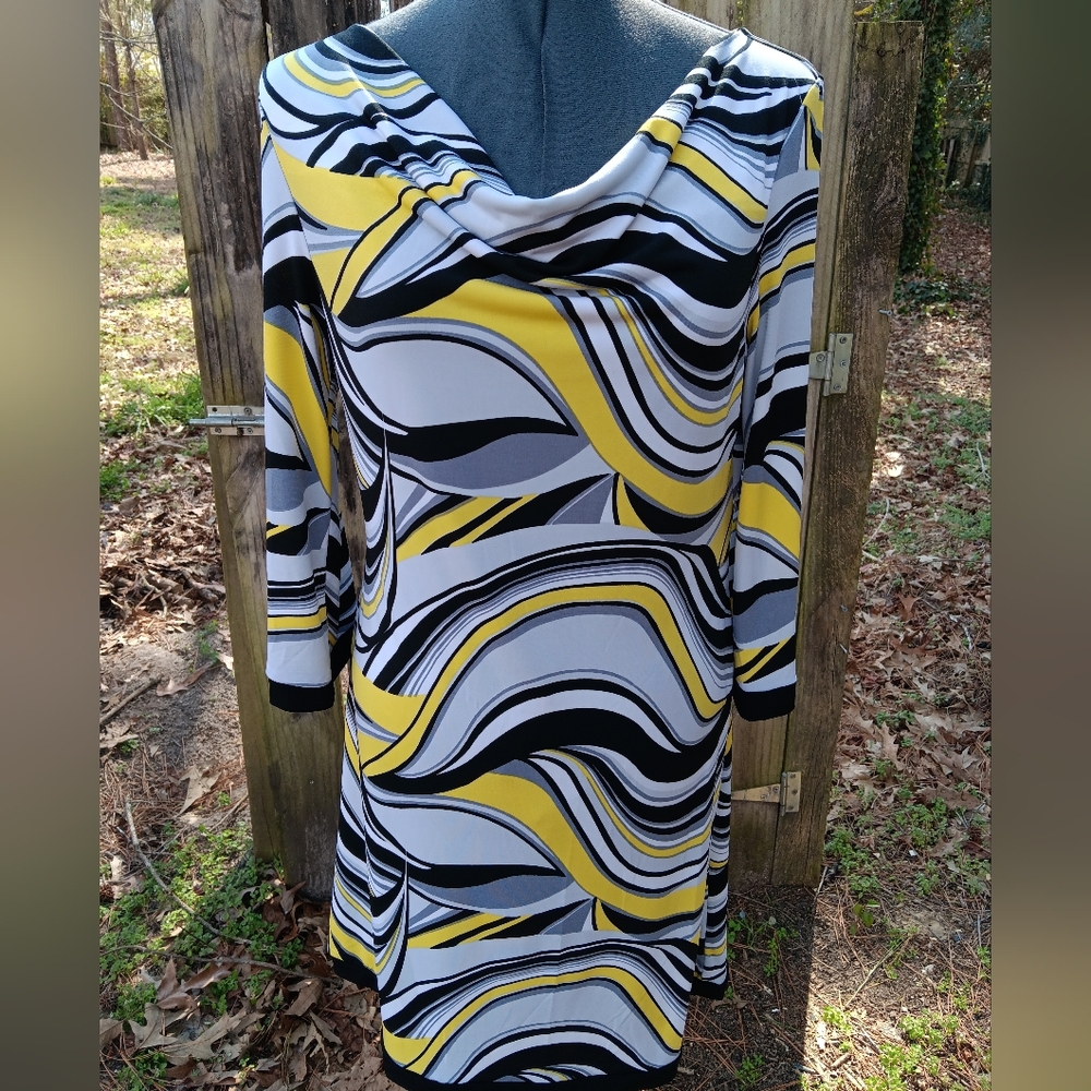 MAIKO Stylish Yellow and Black Patterned Dress S
